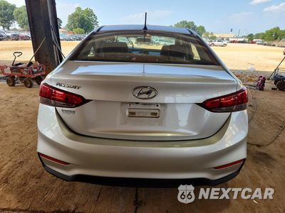 Zdjęcie 6 z 12 samochodu: 2018 HYUNDAI ACCENT SE VIN:3KPC24A3XJE020238 - miniatura