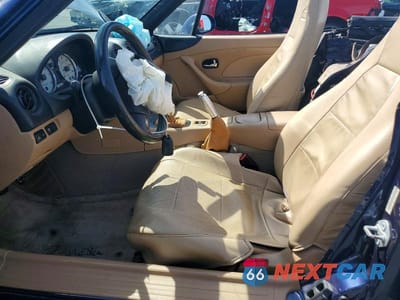 Zdjęcie 7 z 12 samochodu: 2001 MAZDA MX-5 MIATA BASE VIN:JM1NB353010208191 - miniatura