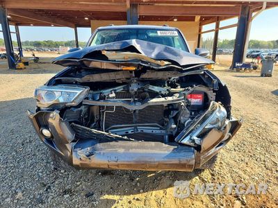 Piąte zdjęcie samochodu w środku: 2019 TOYOTA 4RUNNER SR5 PREMIUM VIN:JTEZU5JR9K5204951 - miniatura