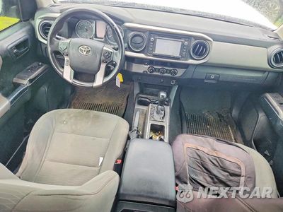 Zdjęcie 8 z 12 samochodu: 2017 TOYOTA TACOMA SR V6 VIN:5TFRZ5CNXHX022396 - miniatura