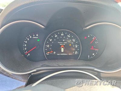 Zdjęcie 9 z 12 samochodu: 2015 KIA SORENTO SX VIN:5XYKW4A70FG634907 - miniatura