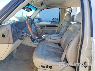 Zdjęcie 7 z 12 samochodu: 2002 CADILLAC ESCALADE VIN:3GYEK63N22G227256 - miniatura