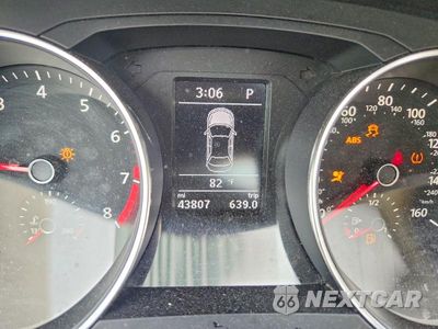 Zdjęcie 9 z 12 samochodu: 2017 VOLKSWAGEN JETTA SE VIN:3VWDB7AJ9HM293754 - miniatura