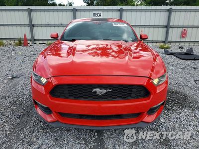 Piąte zdjęcie samochodu w środku: 2016 FORD MUSTANG VIN:1FA6P8AM1G5331520 - miniatura