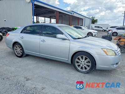 Czwarte zdjęcie samochodu z boku: 2006 TOYOTA AVALON LIMITED VIN:4T1BK36B36U072448 - miniatura