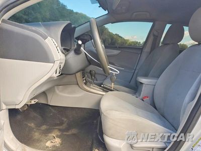 Zdjęcie 7 z 13 samochodu: 2013 TOYOTA COROLLA LE VIN:2T1BU4EE8DC998936 - miniatura