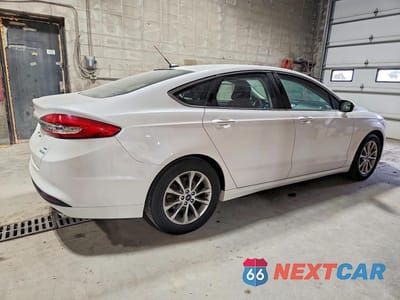 Trzecie zdjęcie samochodu z tyłu: 2017 FORD FUSION SE VIN:3FA6P0HD6HR347587 - miniatura