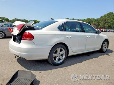 Trzecie zdjęcie samochodu z tyłu: 2014 VOLKSWAGEN PASSAT SE VIN:1VWBT7A38EC040265 - miniatura