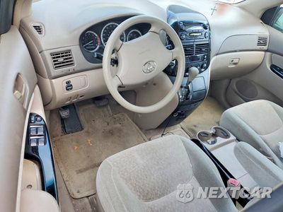 Zdjęcie 8 z 13 samochodu: 2005 TOYOTA SIENNA VIN:5TDZA23C45S306841 - miniatura