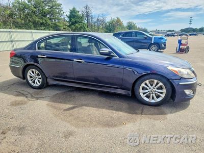 Czwarte zdjęcie samochodu z boku: 2012 HYUNDAI GENESIS 3.8L VIN:KMHGC4DD5CU167084 - miniatura