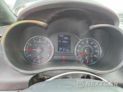 Zdjęcie 9 z 12 samochodu: 2016 KIA FORTE LX VIN:KNAFK4A65G5620528 - miniatura