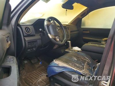 Zdjęcie 7 z 12 samochodu: 2018 TOYOTA TUNDRA CREWMAX SR5 VIN:5TFDW5F14JX701453 - miniatura