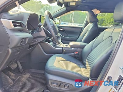 Zdjęcie 7 z 13 samochodu: 2025 TOYOTA HIGHLANDER XSE VIN:5TDKDRBH3SS580333 - miniatura