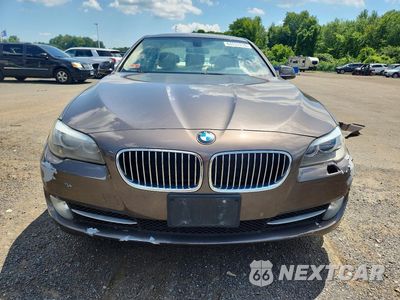 Piąte zdjęcie samochodu w środku: 2013 BMW 528 XI VIN:WBAXH5C57DD111443 - miniatura