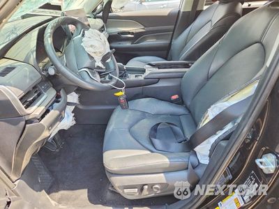 Zdjęcie 7 z 13 samochodu: 2025 TOYOTA GRAND HIGHLANDER XLE VIN:5TDAAAA58SS034799 - miniatura