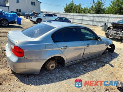 Trzecie zdjęcie samochodu z tyłu: 2006 BMW 325 XI VIN:WBAVD13506KV04212 - miniatura