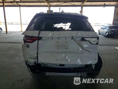 Zdjęcie 6 z 13 samochodu: 2023 CHEVROLET TRAVERSE LT VIN:1GNERGKW6PJ104607 - miniatura