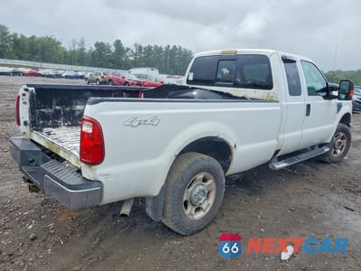 Trzecie zdjęcie samochodu z tyłu: 2009 FORD F250 SUPER DUTY VIN:1FTSX21599EB14833 - miniatura