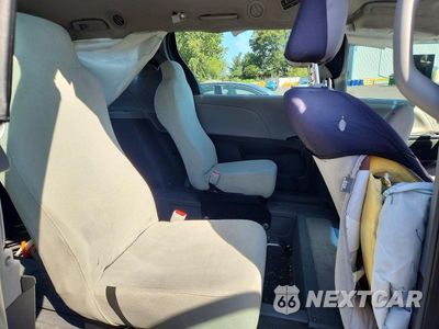 Zdjęcie 10 z 12 samochodu: 2015 TOYOTA SIENNA L 7-PASSENGER VIN:5TDZK3DC6FS570209 - miniatura