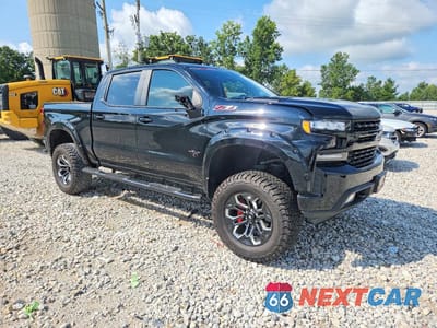 Czwarte zdjęcie samochodu z boku: 2020 CHEVROLET SILVERADO K1500 RST VIN:3GCUYEEL6LG305173 - miniatura