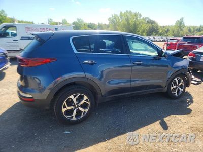 Trzecie zdjęcie samochodu z tyłu: 2022 KIA SPORTAGE LX VIN:KNDPM3AC6N7950679 - miniatura