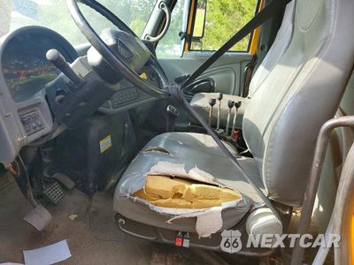 Zdjęcie 7 z 12 samochodu: 2003 INTERNATIONAL 7400 DUMP TRUCK VIN:1HTWDAARX3J076750 - miniatura