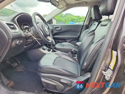Zdjęcie 7 z 13 samochodu: 2019 JEEP COMPASS LATITUDE VIN:3C4NJDBB1KT678917 - miniatura