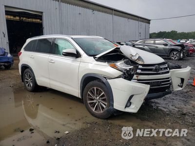 Czwarte zdjęcie samochodu z boku: 2018 TOYOTA HIGHLANDER XLE VIN:5TDJZRFH3JS872991 - miniatura