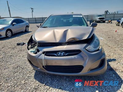 Piąte zdjęcie samochodu w środku: 2012 HYUNDAI ACCENT GS VIN:KMHCT5AE8CU037723 - miniatura