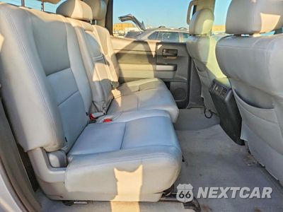 Zdjęcie 10 z 12 samochodu: 2010 TOYOTA TUNDRA CREWMAX SR5 VIN:5TFDW5F1XAX156682 - miniatura