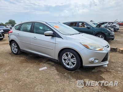 Czwarte zdjęcie samochodu z boku: 2012 FORD FOCUS SEL VIN:1FAHP3M25CL307295 - miniatura