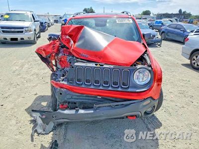 Piąte zdjęcie samochodu w środku: 2018 JEEP RENEGADE TRAILHAWK VIN:ZACCJBCB8JPG67543 - miniatura