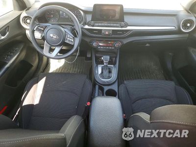 Zdjęcie 8 z 12 samochodu: 2019 KIA FORTE LXS VIN:3KPF24AD0KE083744 - miniatura
