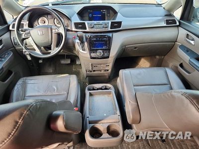 Zdjęcie 8 z 12 samochodu: 2015 HONDA ODYSSEY EXL VIN:5FNRL5H63FB015803 - miniatura