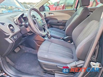 Zdjęcie 7 z 12 samochodu: 2012 CHEVROLET SONIC LT VIN:1G1JC6SH1C4160637 - miniatura