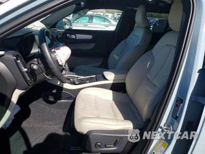 Zdjęcie 7 z 12 samochodu: 2019 VOLVO XC40 T4 MOMENTUM VIN:YV4AC2HK6K2078154 - miniatura