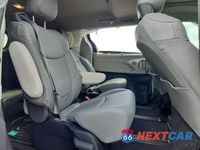 Zdjęcie 11 z 13 samochodu: 2024 TOYOTA SIENNA XLE 7-PASSENGER VIN:5TDJSKFC0RS144458 - miniatura