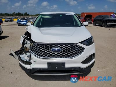 Piąte zdjęcie samochodu w środku: 2023 FORD EDGE SEL VIN:2FMPK4J99PBA15386 - miniatura