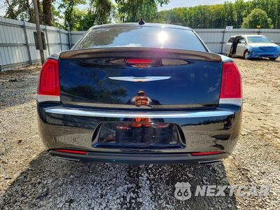 Zdjęcie 6 z 12 samochodu: 2016 CHRYSLER 300C VIN:2C3CCAEG6GH319896 - miniatura