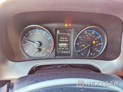 Zdjęcie 9 z 13 samochodu: 2017 TOYOTA RAV4 XLE VIN:JTMRFREVXHJ153649 - miniatura