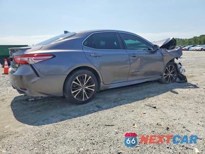 Trzecie zdjęcie samochodu z tyłu: 2019 TOYOTA CAMRY SE VIN:4T1B11HK2KU794010 - miniatura