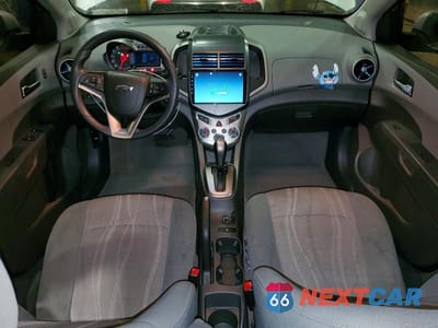 Zdjęcie 8 z 12 samochodu: 2014 CHEVROLET SONIC LT VIN:1G1JC6SH2E4143476 - miniatura