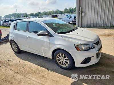 Czwarte zdjęcie samochodu z boku: 2017 CHEVROLET SONIC LT VIN:1G1JG6SG9H4149565 - miniatura