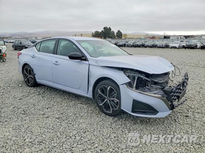 Czwarte zdjęcie samochodu z boku: 2023 NISSAN ALTIMA SR VIN:1N4BL4CV4PN393180 - miniatura