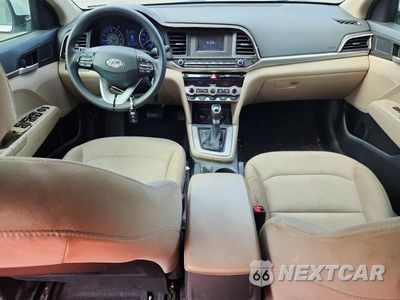 Zdjęcie 8 z 12 samochodu: 2020 HYUNDAI ELANTRA SE VIN:5NPD74LF0LH612758 - miniatura