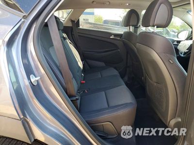 Zdjęcie 11 z 14 samochodu: 2018 HYUNDAI TUCSON VALUE VIN:KM8J33A2XJU808617 - miniatura
