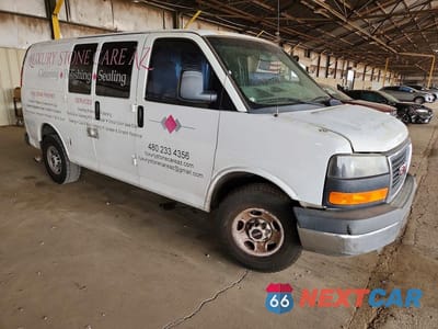 Czwarte zdjęcie samochodu z boku: 2015 GMC SAVANA G2500 VIN:1GTW7FCF2F1901981 - miniatura