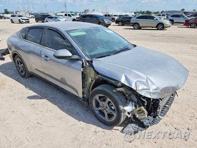 Czwarte zdjęcie samochodu z boku: 2025 KIA K4 LXS VIN:3KPFT4DE4SE141856 - miniatura