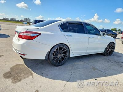 Trzecie zdjęcie samochodu z tyłu: 2016 HONDA ACCORD EXL VIN:1HGCR2F88GA151976 - miniatura