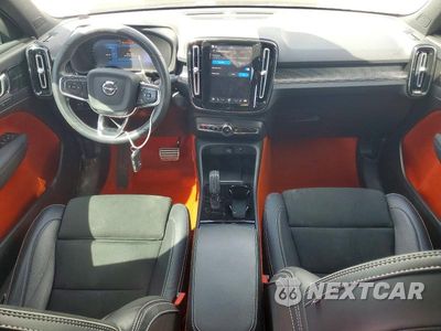 Zdjęcie 8 z 12 samochodu: 2021 VOLVO XC40 RECHARGE VIN:YV4ED3UR5M2583953 - miniatura